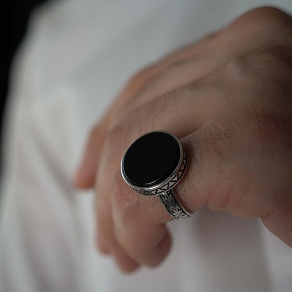 Black Oval Royal Silver Ring Basic model - Image 2